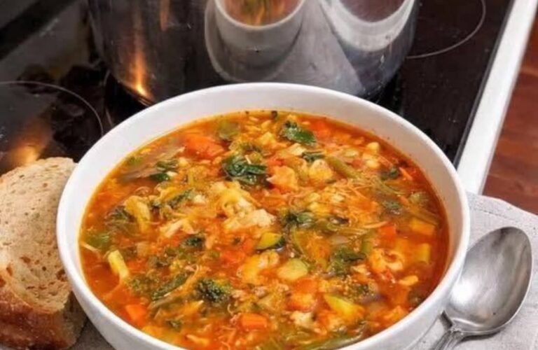 Anti-Inflammatory-Vegetable-Soup-768x500